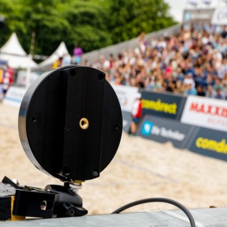 Messung der Aufschlaggeschwindigkeiten beim Beachvolleyball