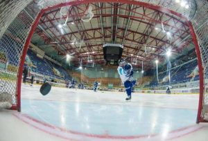 Geschwindigkeitsmessung im schweizer Eishockey