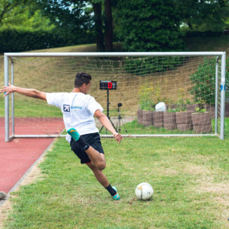 Schussgeschwindigkeit im Fußball messen