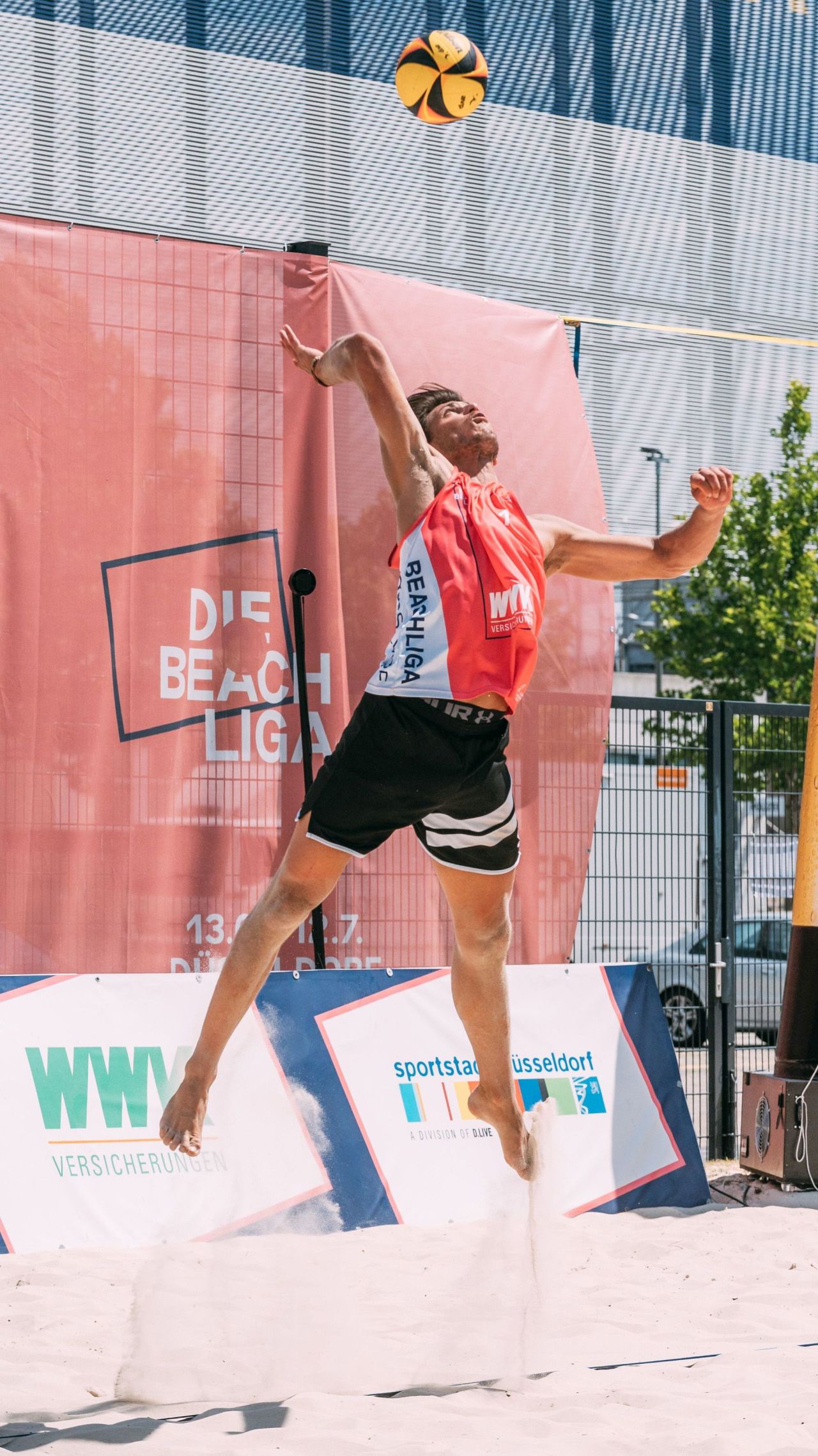 The Beach League – service speed measuring in beach volleyball